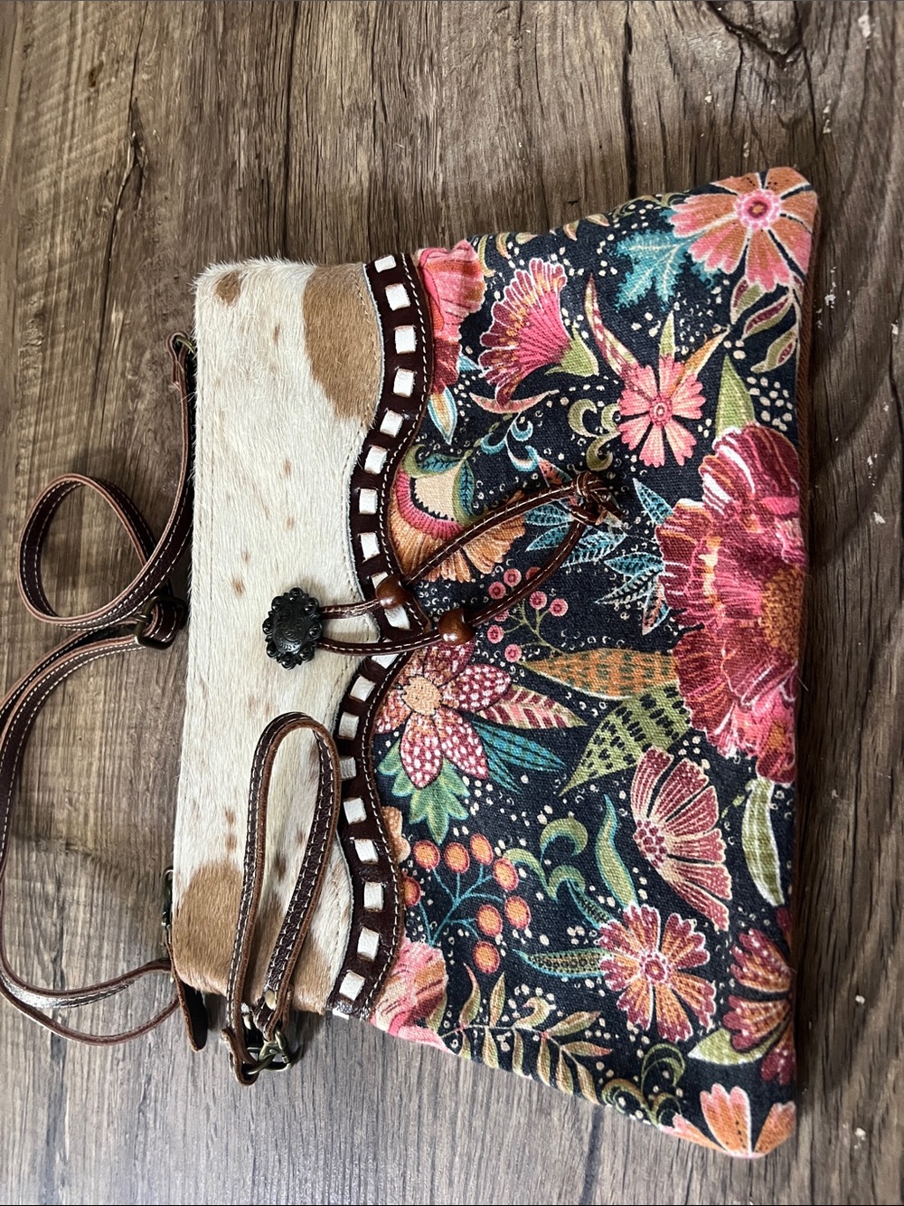 Myra Bag Dusa Cowhide Canvas Floral Small Crossbody Purse Boho Western